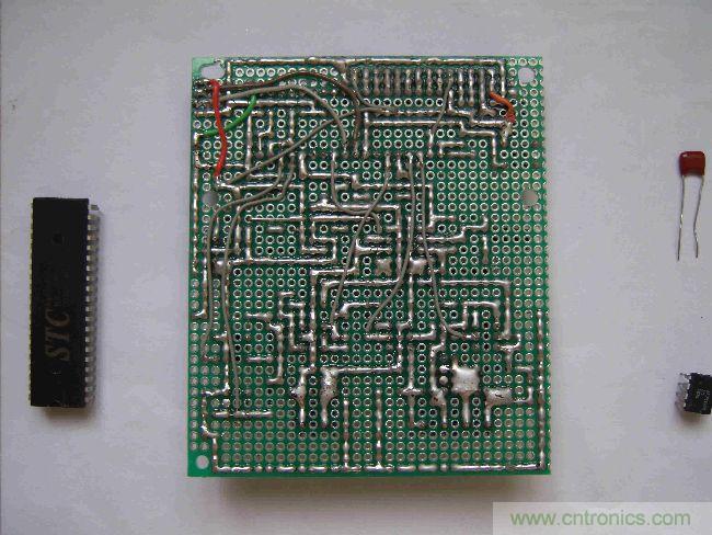 DIY集電容、電感和頻率為一體的測(cè)量?jī)x器