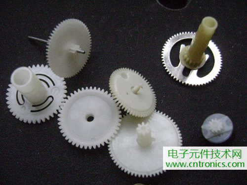 拆個老古董，日本精工石英電子掛鐘拆解