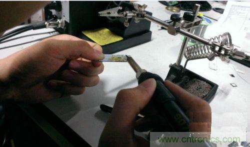 制作U盤全過程，由PCB做起