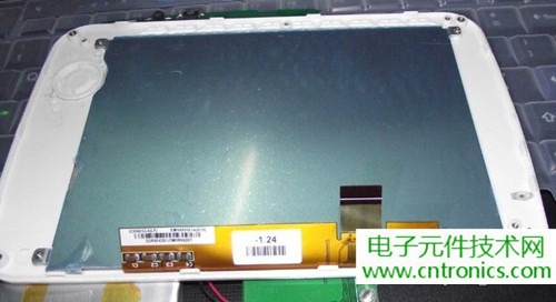 探秘電子紙！一款電紙書的電子墨水屏拆解