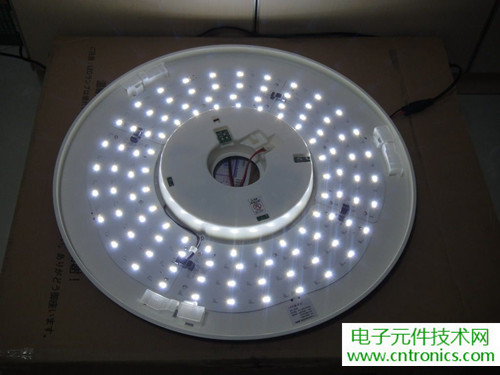 高端大氣上檔次！智能遙控調(diào)光LED吸頂燈拆解