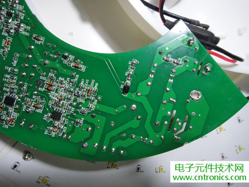 高端大氣上檔次！智能遙控調(diào)光LED吸頂燈拆解