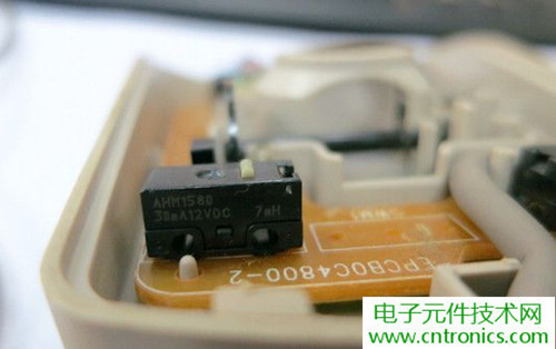 殿堂級(jí)機(jī)械鼠標(biāo)拆解：嘆精致做工！