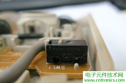 殿堂級(jí)機(jī)械鼠標(biāo)拆解：嘆精致做工！