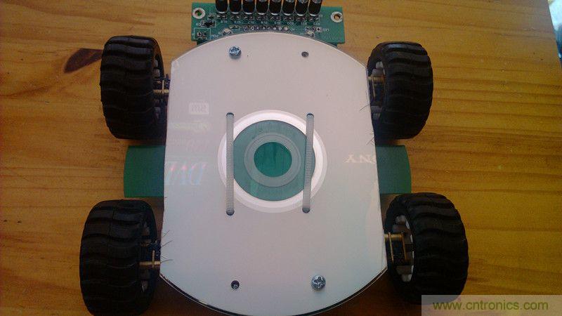 牛人力作！PCB版藍(lán)牙智能小車DIY