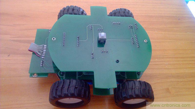 牛人力作！PCB版藍(lán)牙智能小車DIY