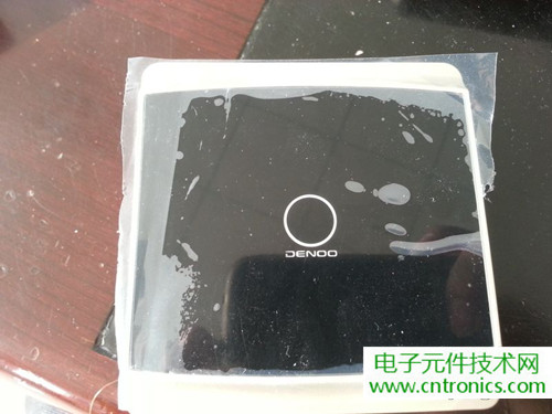一款觸控開關(guān)拆解，做工不錯(cuò)