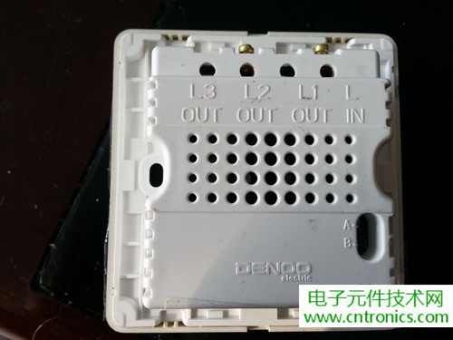 一款觸控開關(guān)拆解，做工不錯(cuò)