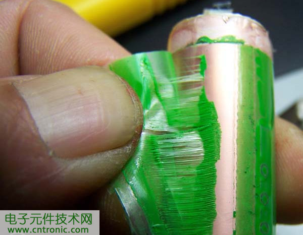 筆記本電池拆解，探秘電池內(nèi)部結(jié)構(gòu)