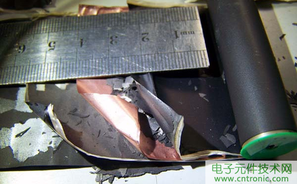筆記本電池拆解，探秘電池內(nèi)部結(jié)構(gòu)