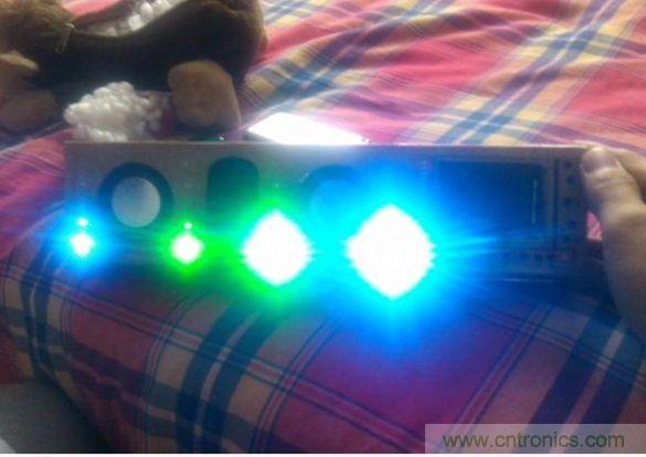 組裝，調試，安裝吸音棉