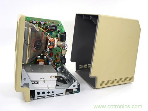 拆！古董級Macintosh 128K電腦