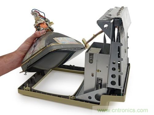 拆！古董級Macintosh 128K電腦