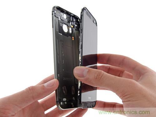牛人強(qiáng)拆！新HTC One(M8)真機(jī)精密做工難修理