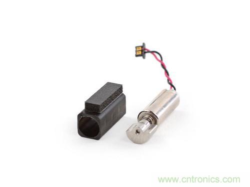 牛人強(qiáng)拆！新HTC One(M8)真機(jī)精密做工難修理