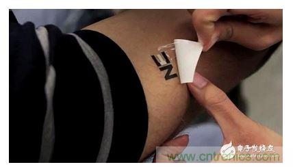  像貼紙一樣，汗水發(fā)電