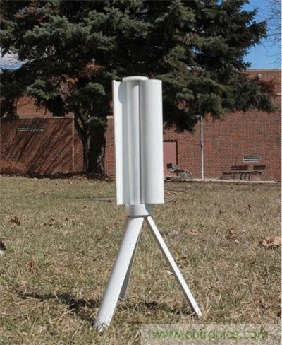 圖3：Skajaquoda的便攜式風力發(fā)電機Trinity，能產(chǎn)生15V的電源并儲存于內(nèi)置15,000mAh鋰聚合物電池中。