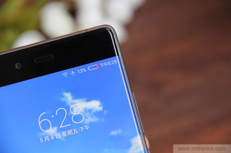 無邊框的 nubia Z9 ，一款既有驚喜，又有驚艷的智能手機(jī)