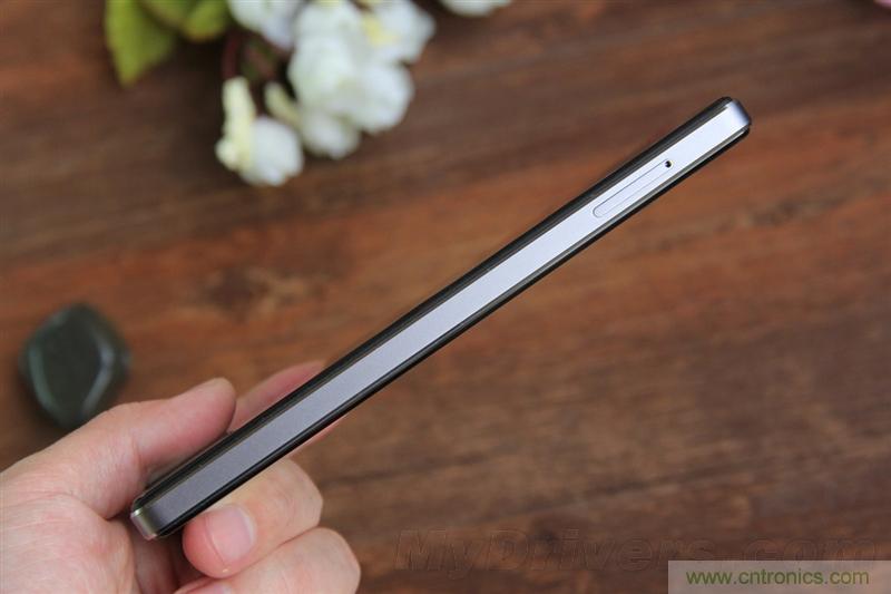 無邊框的 nubia Z9 ，一款既有驚喜，又有驚艷的智能手機(jī)