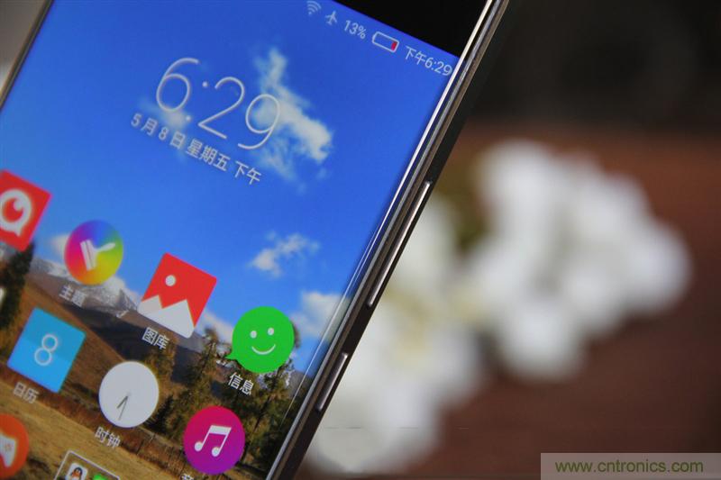 無邊框的 nubia Z9 ，一款既有驚喜，又有驚艷的智能手機(jī)