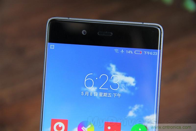 無邊框的 nubia Z9 ，一款既有驚喜，又有驚艷的智能手機(jī)
