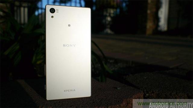 傳奇索尼，憑借Sony Xperia Z5能否在移動市場奪得一席之地？