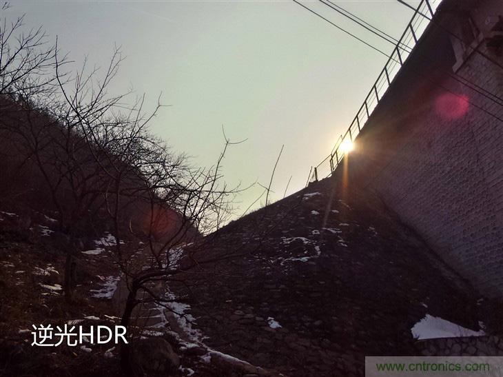 能媲美微單的 Zenfone Zoom測評(píng)：請叫我“奧利奧”拍照手機(jī)