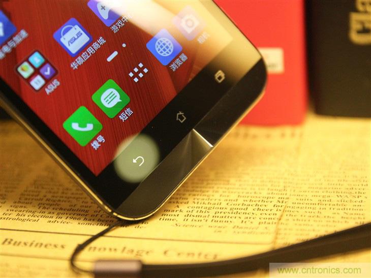 能媲美微單的 Zenfone Zoom測評(píng)：請叫我“奧利奧”拍照手機(jī)