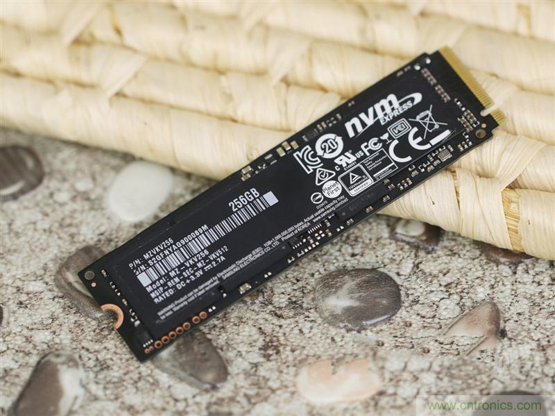 真的性能過剩？揭秘 CPU 對 SSD 的影響