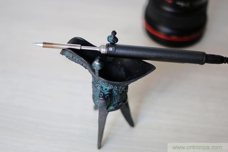 一款能喚起 70 后工程師朋友“童年趣事”的迷你電烙鐵！