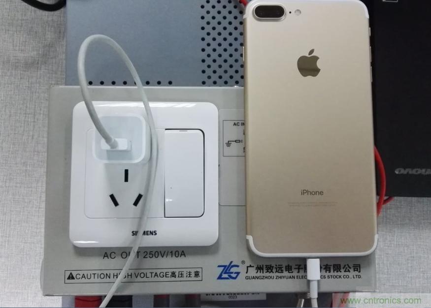“瘋7”手機(jī)充電實(shí)測：為何沿用傳統(tǒng)充電模式？