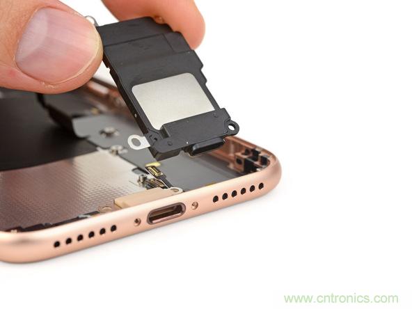 iPhone 8首拆：無(wú)線(xiàn)充電版本的iPhone 7？