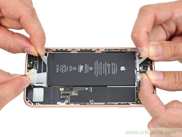 iPhone 8首拆：無(wú)線(xiàn)充電版本的iPhone 7？