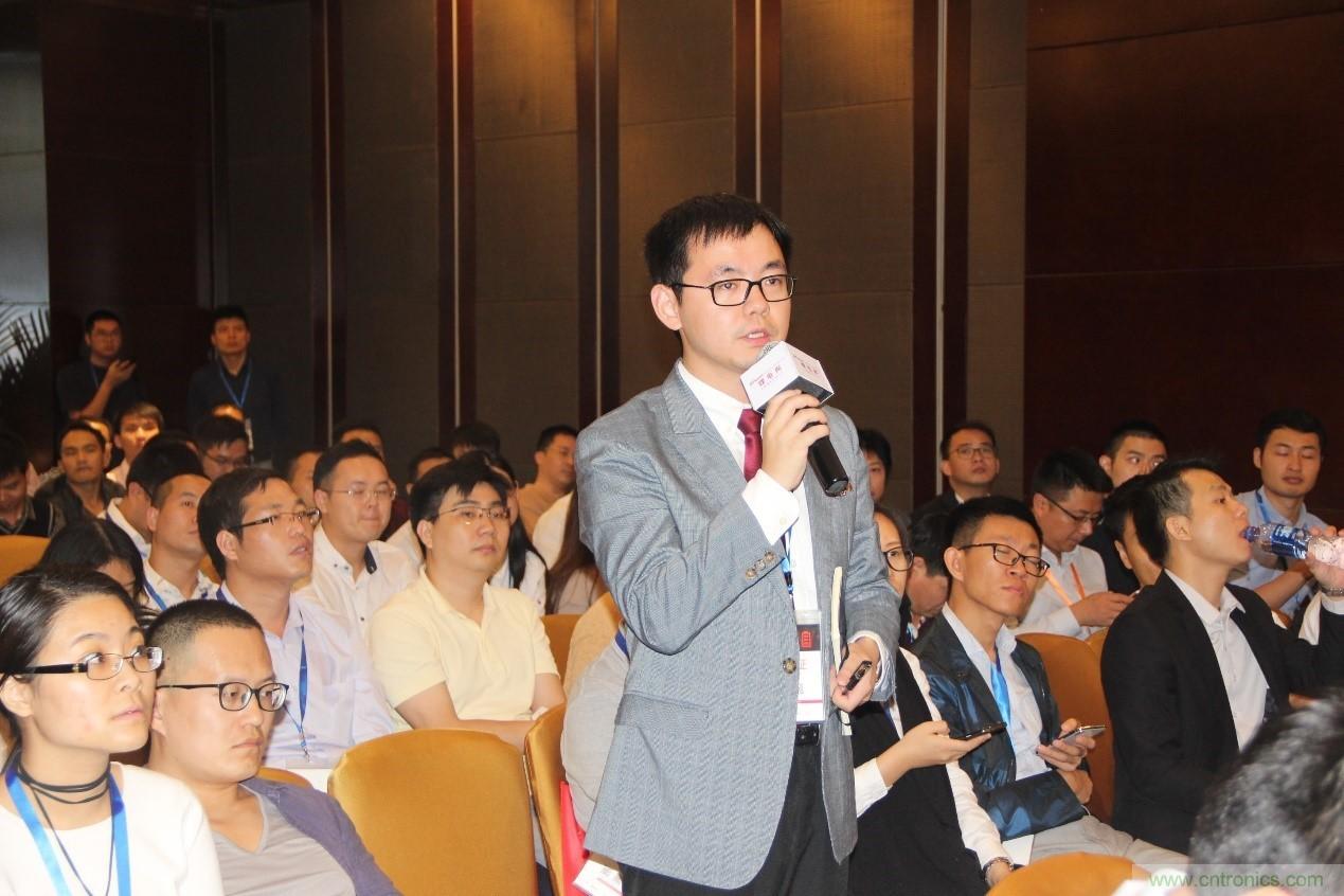 OFweek 2017(第四屆)中國鋰電產(chǎn)業(yè)高峰論壇成功舉辦 OFweek 2017(第四屆)中國鋰電產(chǎn)業(yè)高峰論壇成功舉辦