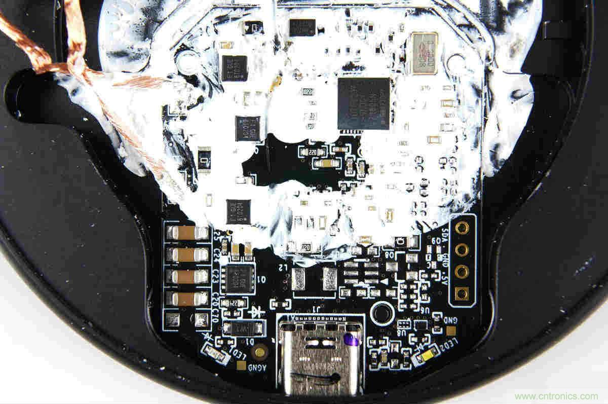 拆解對比：系出同門，小米、紫米無線充電器的差別有多大？