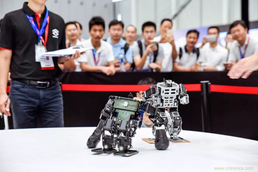 連續(xù)3年落戶順德！2018超燃機(jī)器人大賽等你來戰(zhàn)！
