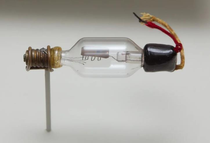 什么是電子管（真空管）？